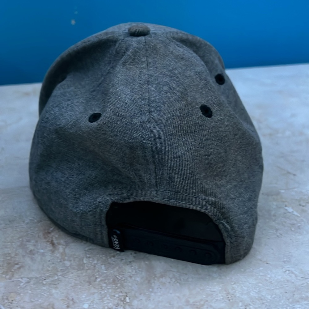Vans SnapBack hat - Picture 2 of 4